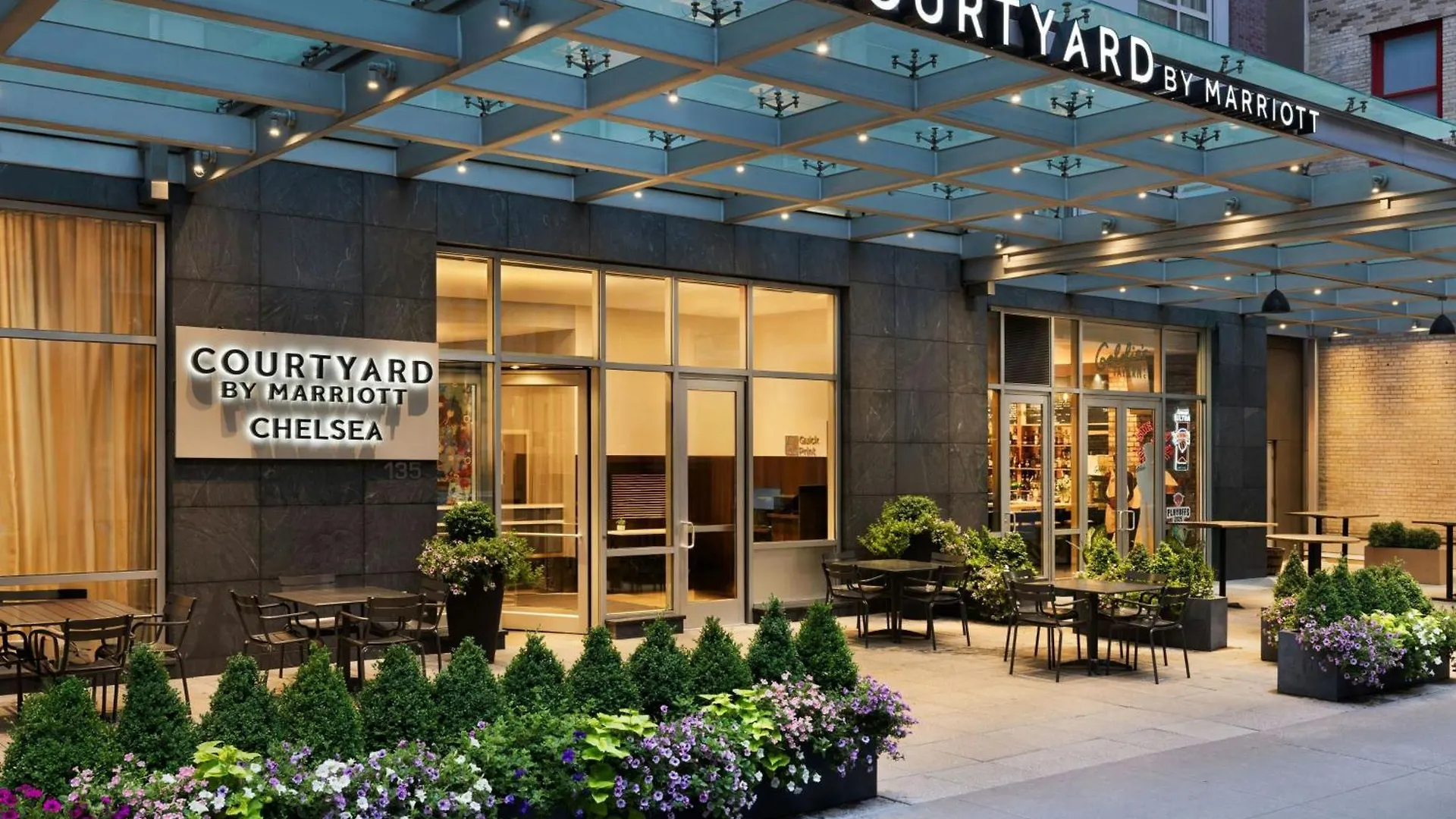 Where to Stay Near Intrepid Museum: 4 Courtyard by Marriott Picks