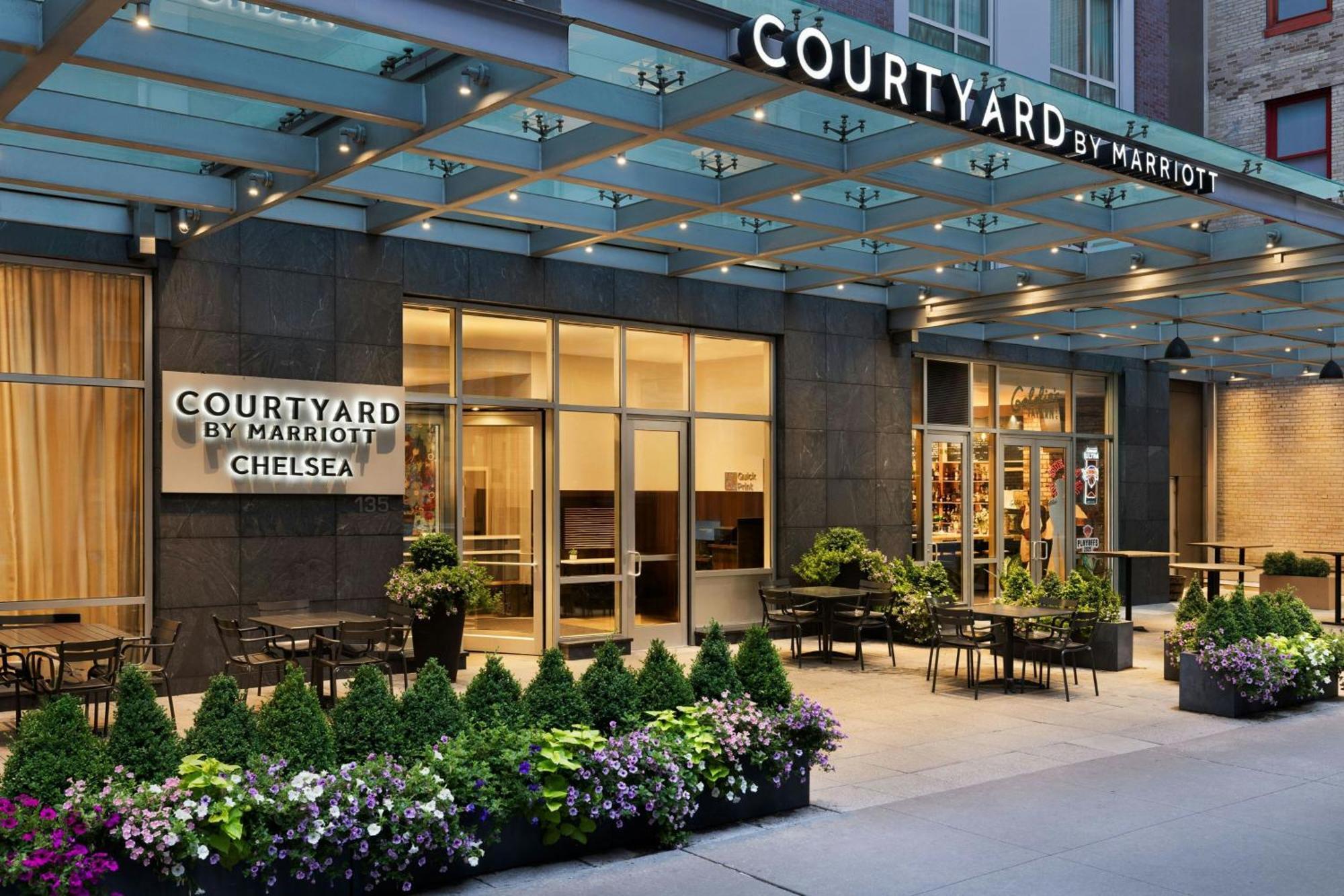 Where to Stay Near Intrepid Museum: 4 Courtyard by Marriott Picks
