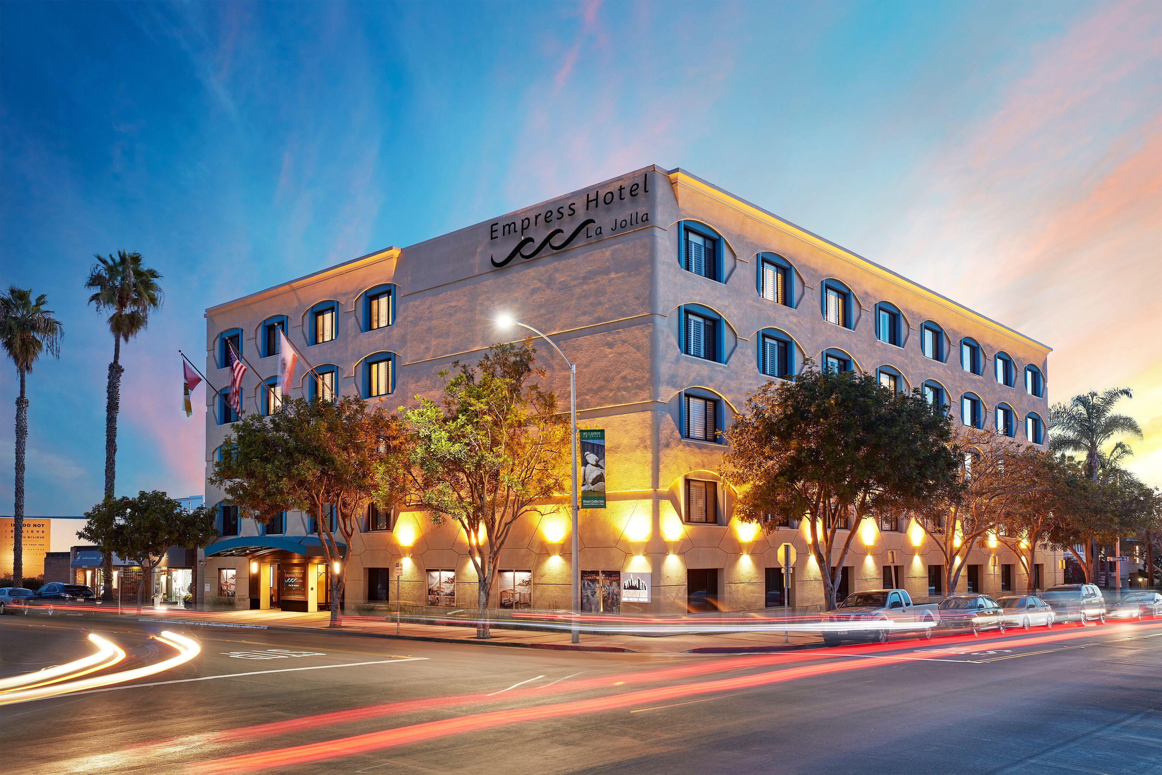 Where to Stay Near Belmont Park: 4 Budget Hotels in San Diego